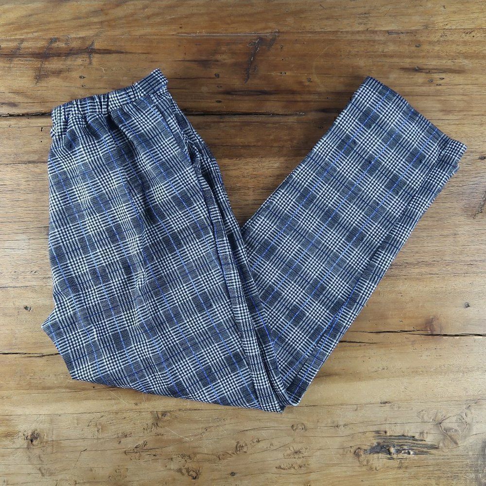 BLACK BLUE & WHITE PLAID POLYESTER PANTS WITH WAIST TIE & POCKETS SIZE MEDIUM